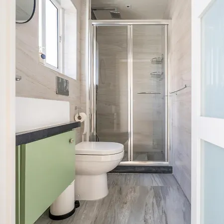 Appartamento Spacious And Modern 1 Bedroom Ldem1-3